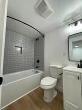 200 S McCoy Rd in Orange, CA - Building Photo - Building Photo