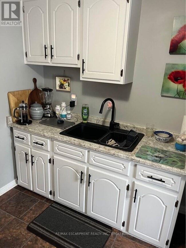 3850 Fernwood Ln in Fort Erie, ON - Building Photo - Building Photo