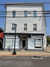 2304 Barnum Ave in Stratford, CT - Building Photo - Building Photo