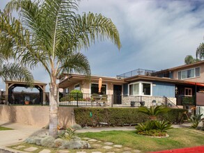 244 S Horne St in Oceanside, CA - Building Photo - Building Photo