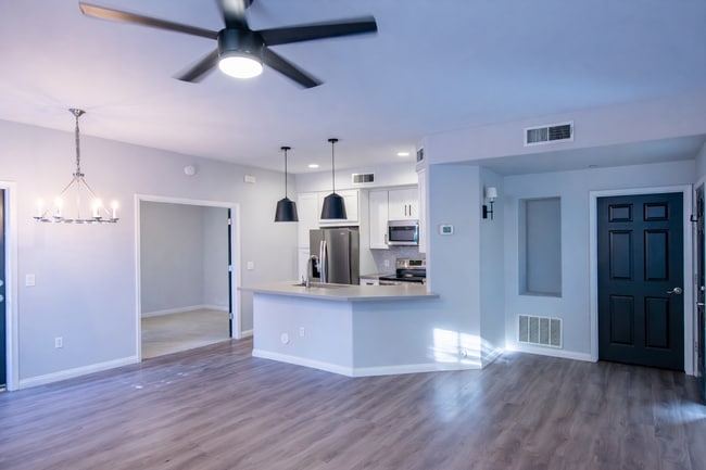 9550 E Thunderbird Rd, Unit 138 in Scottsdale, AZ - Foto de edificio - Building Photo