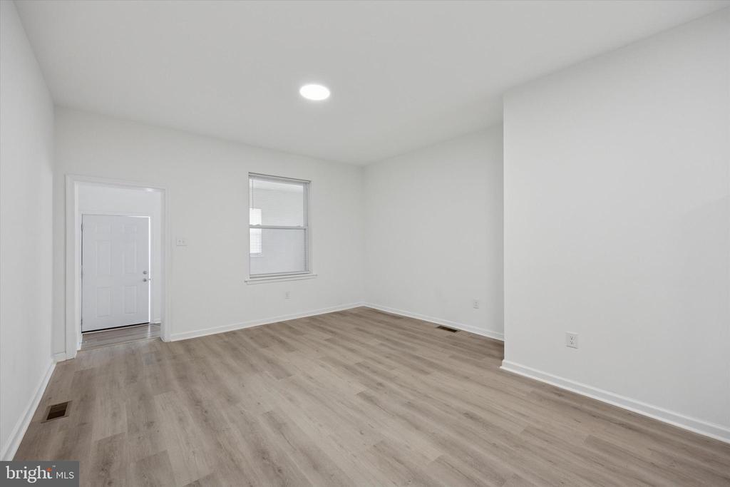 540 E Penn St in Philadelphia, PA - Building Photo