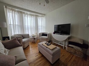 262 Wellington St in Kingston, ON - Building Photo - Building Photo