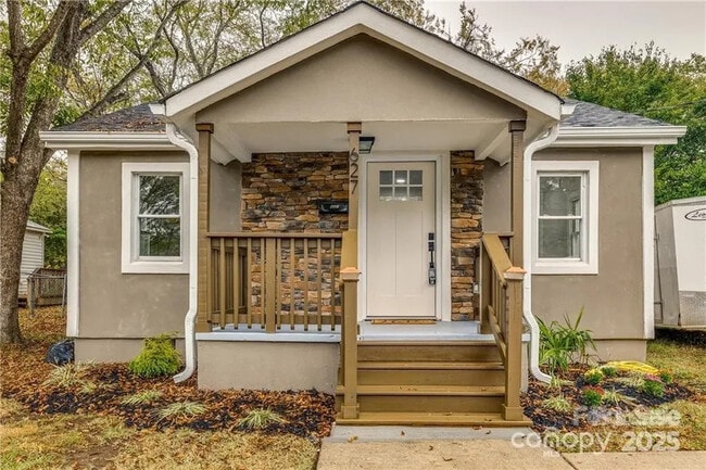 property at 627 Simpson St