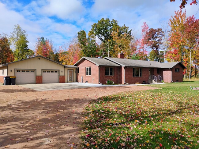 4106 Camp Phillips Rd in Weston, WI - Building Photo - Building Photo