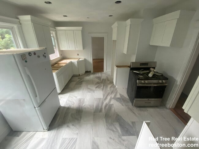 244 Winchester St, Unit 1