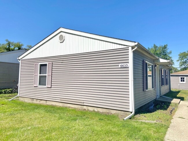 property at 6610 Rhode Island Ave