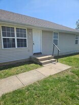 3118 W Commercial St in Springfield, MO - Building Photo