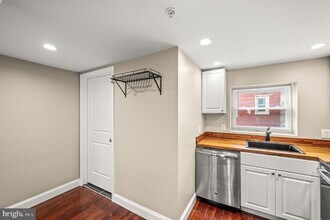 980 N Lawrence St in Philadelphia, PA - Building Photo - Building Photo