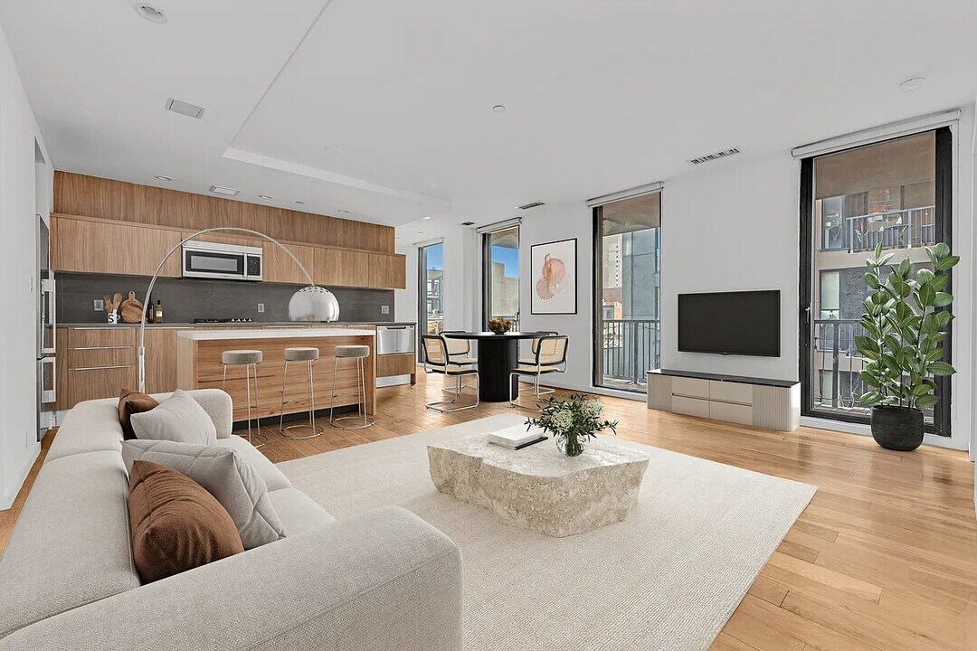 50 N 1st St in Brooklyn, NY - Building Photo