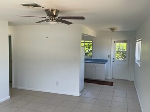 623 92nd Ave N in Naples, FL - Building Photo - Building Photo