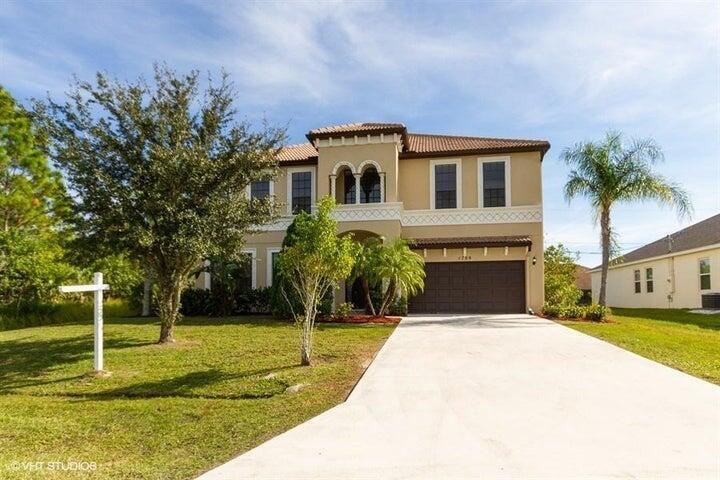 1709 SW Catalonia St in Port St. Lucie, FL - Building Photo