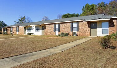 100 Fort Deposit Villas in Fort Deposit, AL - Building Photo - Building Photo