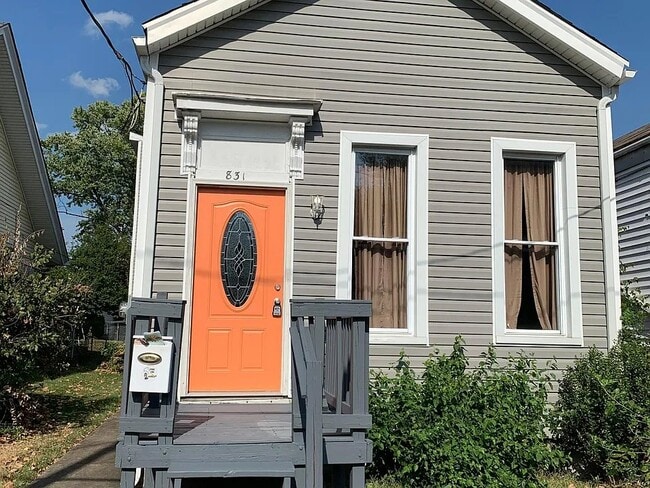 property at 831 E Burnett Ave