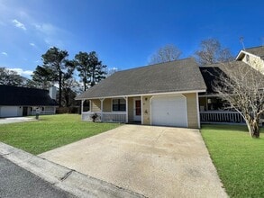 93 Port Dr in Richmond Hill, GA - Building Photo - Building Photo