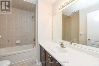 7 Miami Grove in Brampton, ON - Building Photo - Building Photo