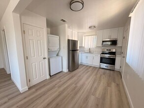 2427-2427 Gatling Ct in San Diego, CA - Building Photo - Building Photo