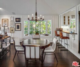 1612 Gilcrest Dr in Beverly Hills, CA - Building Photo - Building Photo