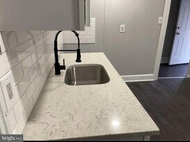 14 E 2nd St in Pottstown, PA - Building Photo