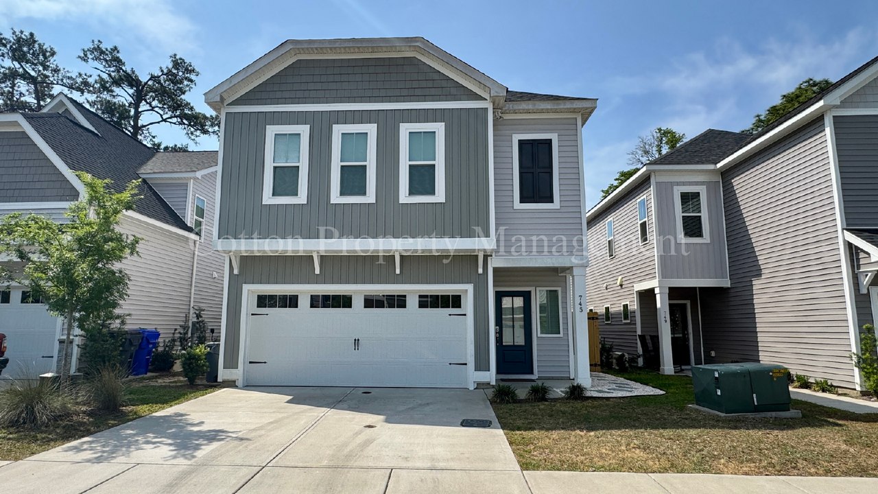 745 Cypress Village Pl in Wilmington, NC - Building Photo