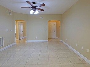 4175 Castilla Circle in Ft. Myers, FL - Building Photo - Building Photo