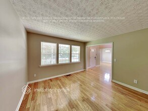 6615 Gigi Dr in Flowery Branch, GA - Building Photo - Building Photo
