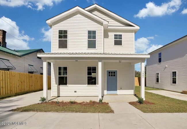 property at 1007 Campbell St