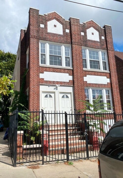 40 Stegman St in Jersey City, NJ - Building Photo