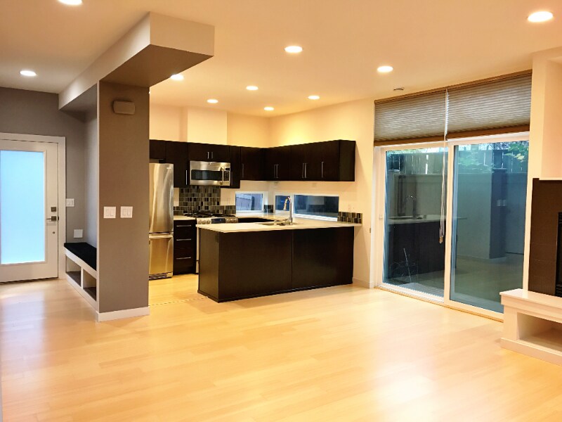 1755 NW 63rd St in Seattle, WA - Building Photo