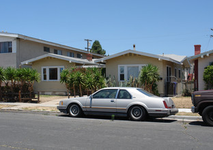 3066-3068 Ivy St in San Diego, CA - Building Photo - Building Photo