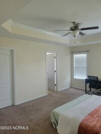 140 Cavalier Dr photo'