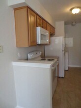 1020 Pebblewood Dr in Virginia Beach, VA - Building Photo - Building Photo