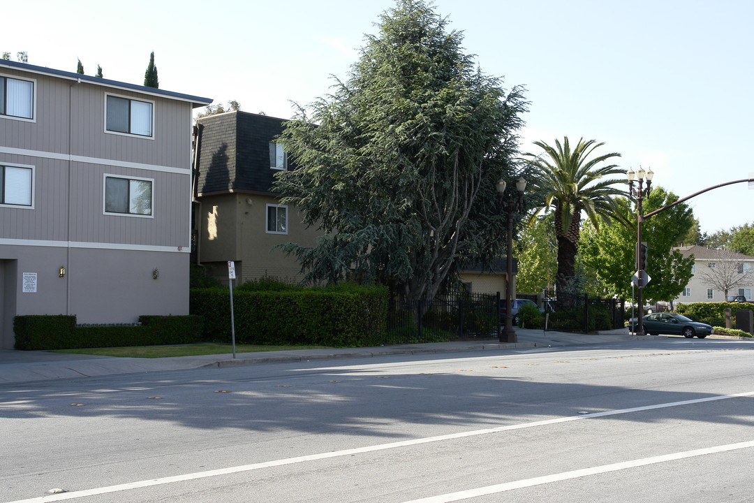 234 5th Ave in Redwood City, CA - Building Photo