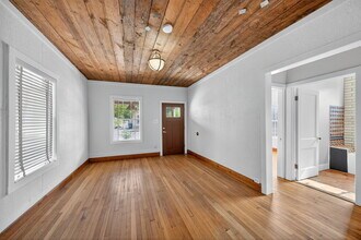 224 Forrest Ave in San Antonio, TX - Building Photo - Building Photo