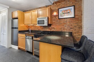 33 Gray St in Boston, MA - Building Photo - Building Photo