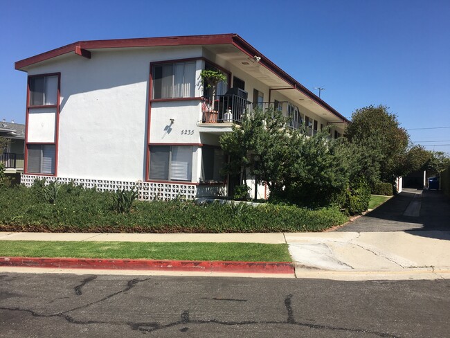 5235 Lorna St in Torrance, CA - Building Photo - Interior Photo