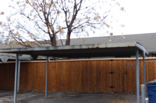 13512 Waterfall Way in Dallas, TX - Building Photo - Building Photo