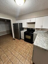 2386 S Delaware Ct in Tulsa, OK - Building Photo - Building Photo