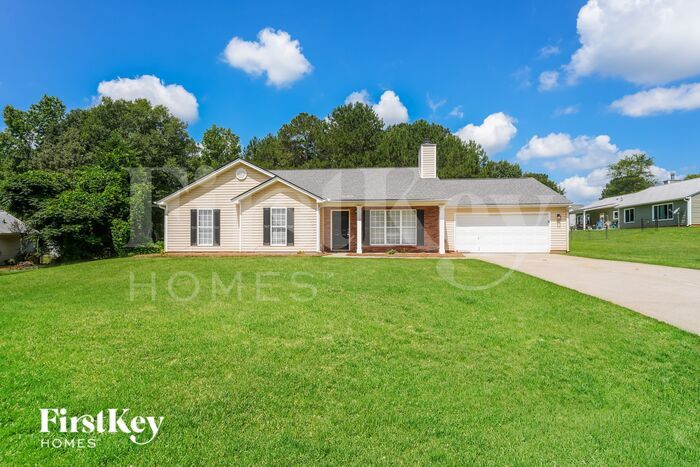 1159 Locust Dr in Bethlehem, GA - Building Photo