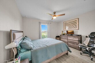 314 NW 25th Pl in Cape Coral, FL - Building Photo - Building Photo