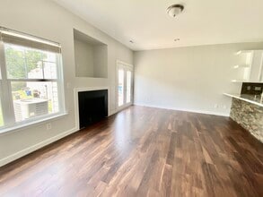 1328 Stone Manor Dr in Raleigh, NC - Building Photo - Building Photo