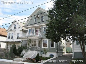 10 Evergreen Ave in Somerville, MA - Building Photo - Building Photo