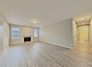 Vintage Y Condominiums in Tacoma, WA - Building Photo - Building Photo