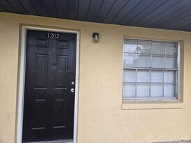 1108-1116 Melody Ln in Sebring, FL - Building Photo