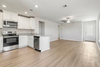 8203 Blooming Meadow Ln in Houston, TX - Building Photo - Building Photo