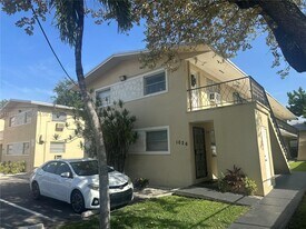 1026 NW 2nd St in Miami, FL - Building Photo