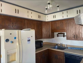 5927 Holland Rd in Rockville, MD - Building Photo - Building Photo