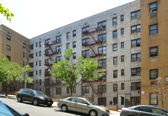 80 McClellan St in Bronx, NY - Building Photo - Building Photo