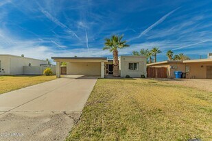 4618 S Calle Los Cerros Dr in Tempe, AZ - Building Photo