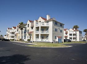 Beach Club in Corpus Christi, TX - Building Photo - Building Photo